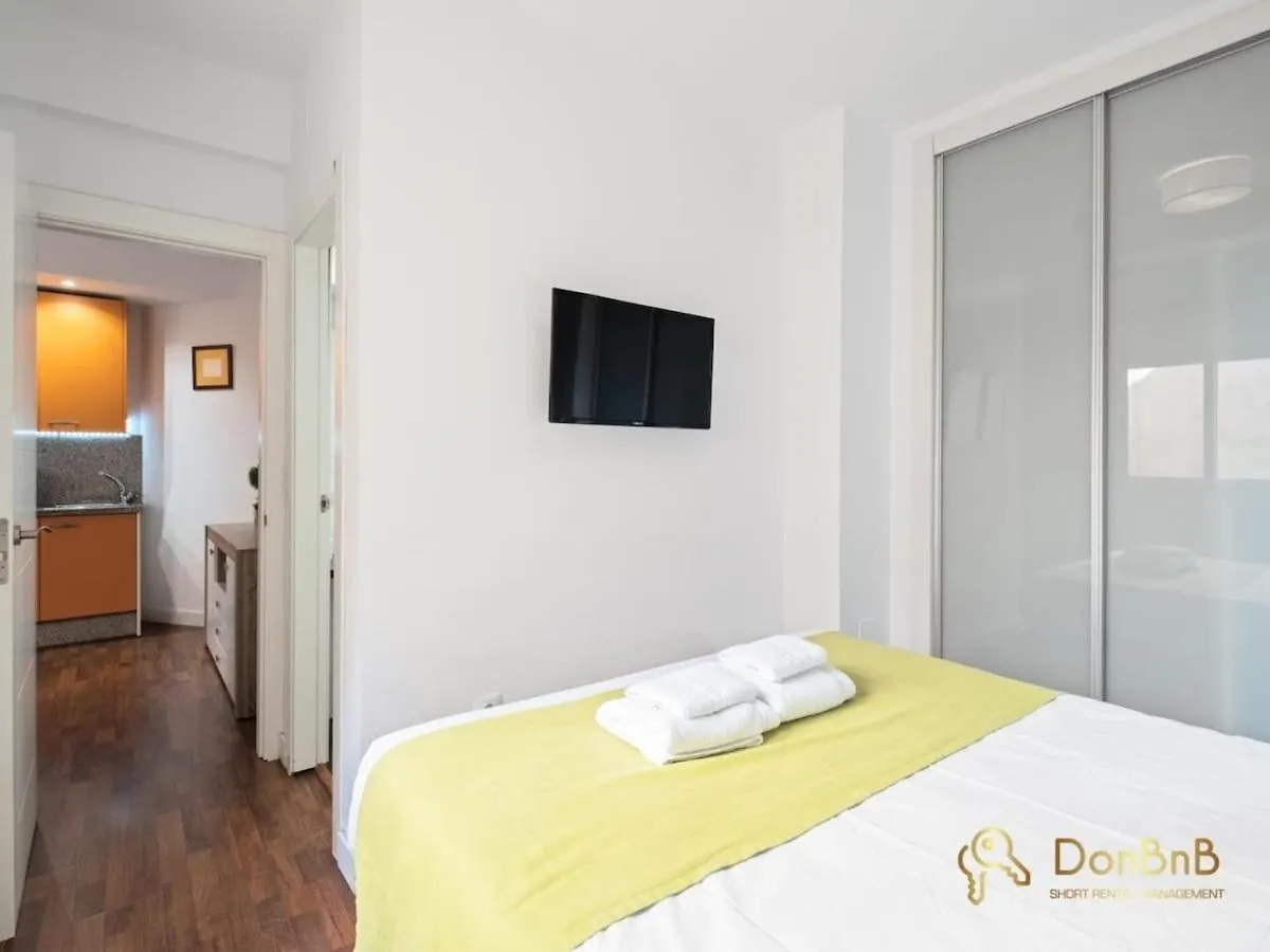 Central Malaga Flat With Wifi